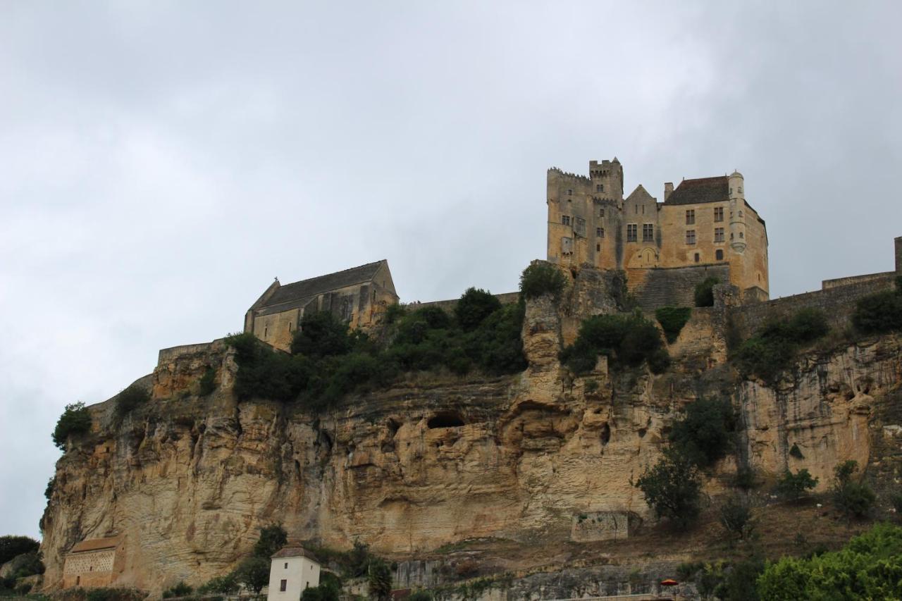 Sainte Sabine En Dordogne Villa Castels Exterior photo